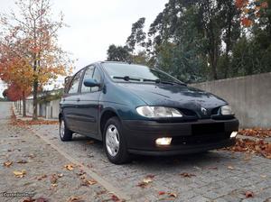 Renault Scénic RN 1.4i AC Setembro/97 - à venda -