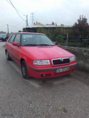 Skoda Felicia 1.3 gasolina Abril/98 - à venda - Ligeiros