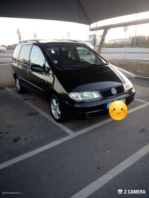 VW Sharan 1.9 TDI 110cv Sport Junho/98 - à venda - Ligeiros