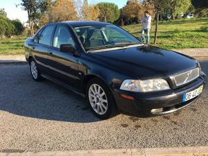 Volvo S40 crd 115cv Outubro/02 - à venda - Ligeiros