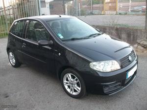 Fiat Punto  jtd 5 lugares Agosto/05 - à venda -