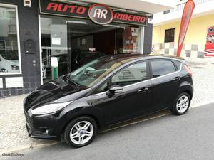 Ford Fiesta 1.5 TDCi 64milKMS Maio/15 - à venda - Ligeiros