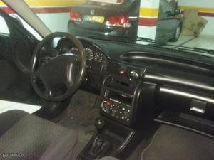 Opel Astra completo mais ac Abril/97 - à venda - Ligeiros