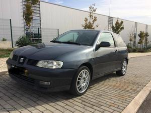 Seat Ibiza 6k2 Dezembro/00 - à venda - Comerciais / Van,