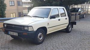 Toyota Hilux 2.4 D Nacional Março/93 - à venda - Ligeiros