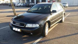 Audi A4 Avant Outubro/00 - à venda - Ligeiros Passageiros,