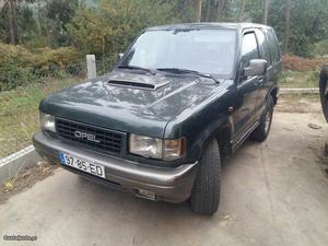 Opel Monterey 3 portas Julho/94 - à venda - Pick-up/