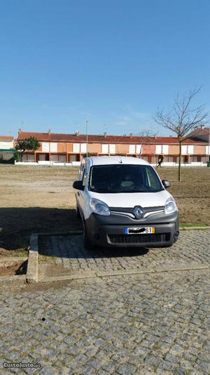 Renault Kangoo Maxi Março/17 - à venda - Comerciais / Van,