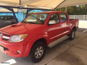 Toyota Hilux TRAKER D4D Julho/06 - à venda - Pick-up/