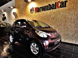 Toyota iQ 1.0 vvti Março/10 - à venda - Ligeiros