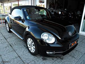 VW New Beetle Cabrio 1.6TDI 105cv Junho/13 - à venda -
