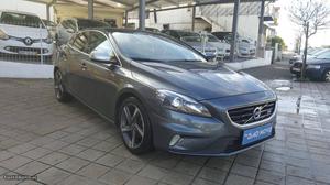 Volvo V40 D2 R-Design Outubro/13 - à venda - Ligeiros