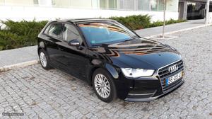 Audi A3 SB1.6Tdi Ultra110cv Dezembro/15 - à venda -