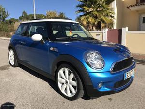 MINI Cooper S 170CV km Janeiro/07 - à venda -