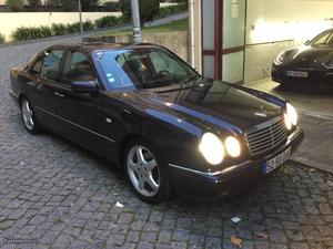 Mercedes-Benz E 300 Avangard Abril/98 - à venda - Ligeiros