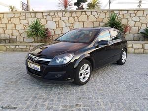 Opel Astra 1.3 CDTI COSMO Fevereiro/07 - à venda - Ligeiros