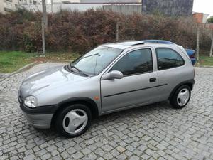 Opel Corsa 1.5 Turbo Diesel Outubro/96 - à venda - Ligeiros