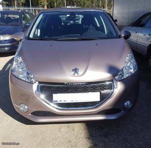 Peugeot 208 disel Outubro/13 - à venda - Ligeiros