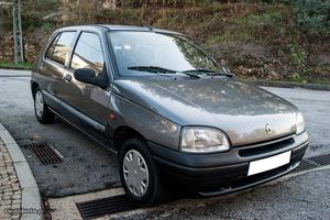 Renault Clio 1.2 Economico fiavel Maio/97 - à venda -