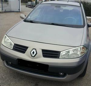 Renault Mégane Dinamic Junho/04 - à venda - Ligeiros
