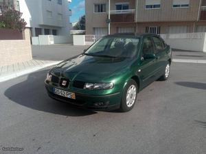 Seat Toledo 1.6 SR Maio/00 - à venda - Ligeiros