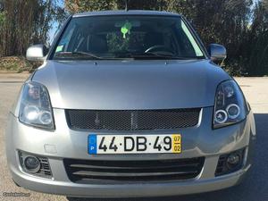 Suzuki Swift 1.3 gasolina Fevereiro/07 - à venda - Ligeiros