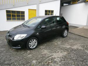 Toyota Auris 1.4 D-4D 90cv Bizz Junho/09 - à venda -