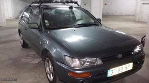 Toyota Corolla 2.0D - 5 lugares Junho/93 - à venda -