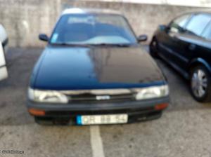 Toyota Corolla v Março/89 - à venda - Ligeiros