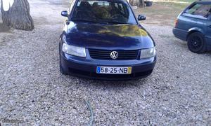 VW Passat Carinhie Março/99 - à venda - Ligeiros