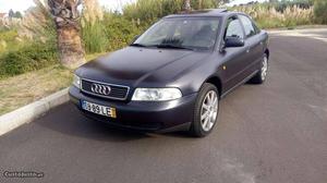 Audi A4 a4 1.6 sport Agosto/98 - à venda - Ligeiros