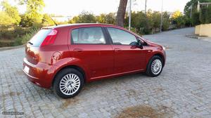 Fiat Grande Punto 1.2 8V Fevereiro/06 - à venda - Ligeiros