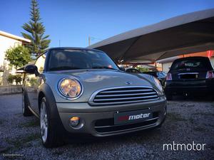 MINI Cooper D 110cv GPS Dezembro/09 - à venda - Ligeiros