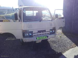 Nissan Pick Up cabstar cc Janeiro/90 - à venda -