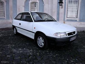 Opel Astra 1.7 TDS Dezembro/97 - à venda - Comerciais /