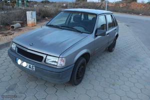 Opel Corsa A Swing cc Abril/92 - à venda - Ligeiros