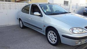 Renault Mégane  classic Setembro/02 - à venda -