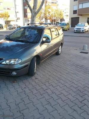 Renault Mégane  v Julho/02 - à venda - Ligeiros