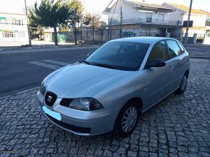 Seat Ibiza  Dezembro/04 - à venda - Ligeiros