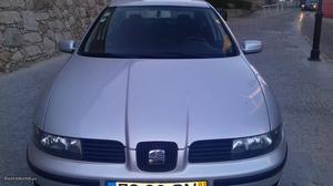 Seat Toledo TDI 110CV km Agosto/01 - à venda -