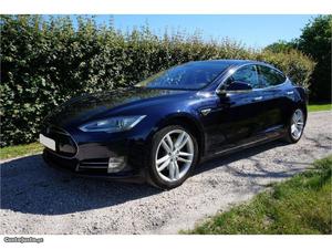 Tesla Model S S  CV Agosto/14 - à venda - Ligeiros