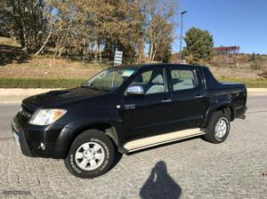 Toyota Hilux Traker Setembro/07 - à venda - Pick-up/