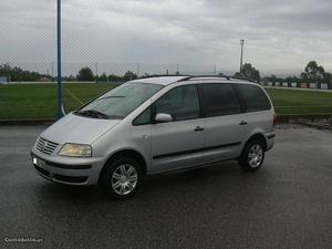 VW Sharan 1.9 TDI 115 CV Janeiro/01 - à venda - Monovolume