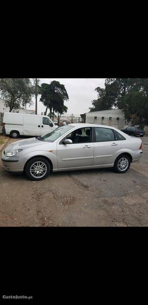 Ford Focus Guia 1.8 TDCi 115cv Junho/03 - à venda -