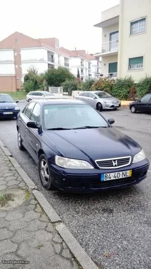 Honda Accord 1.8vtec is aceito retoma Março/99 - à venda -