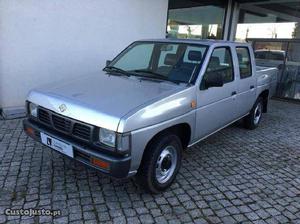 Nissan Pick Up traçao normal Outubro/93 - à venda -