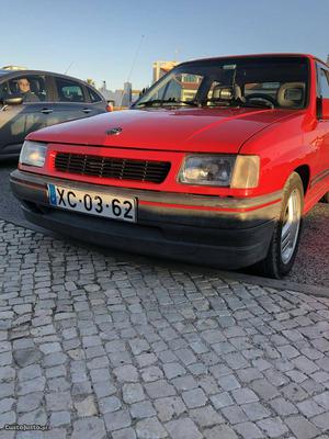 Opel Corsa 1.4 Junho/91 - à venda - Ligeiros Passageiros,