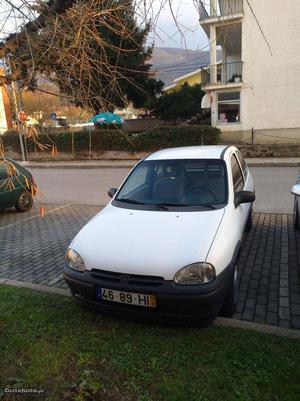 Opel Corsa Opel Corsa B 1.7 Outubro/96 - à venda -