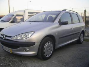 Peugeot 206+ carrinha familiar Maio/04 - à venda - Ligeiros