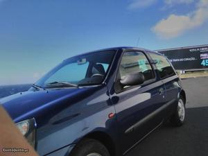 Renault Clio 1.2 gasolina Março/02 - à venda - Ligeiros